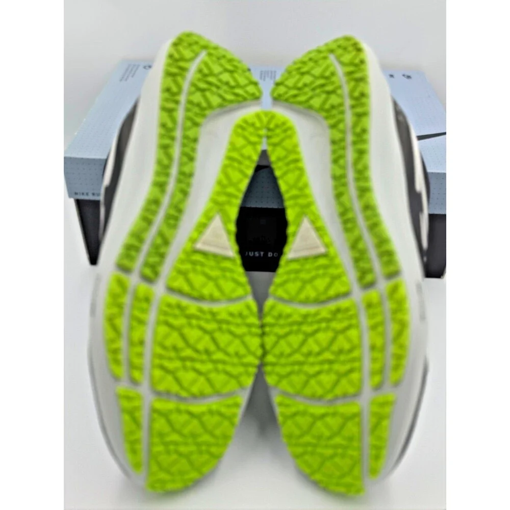 Nike deadstock heat